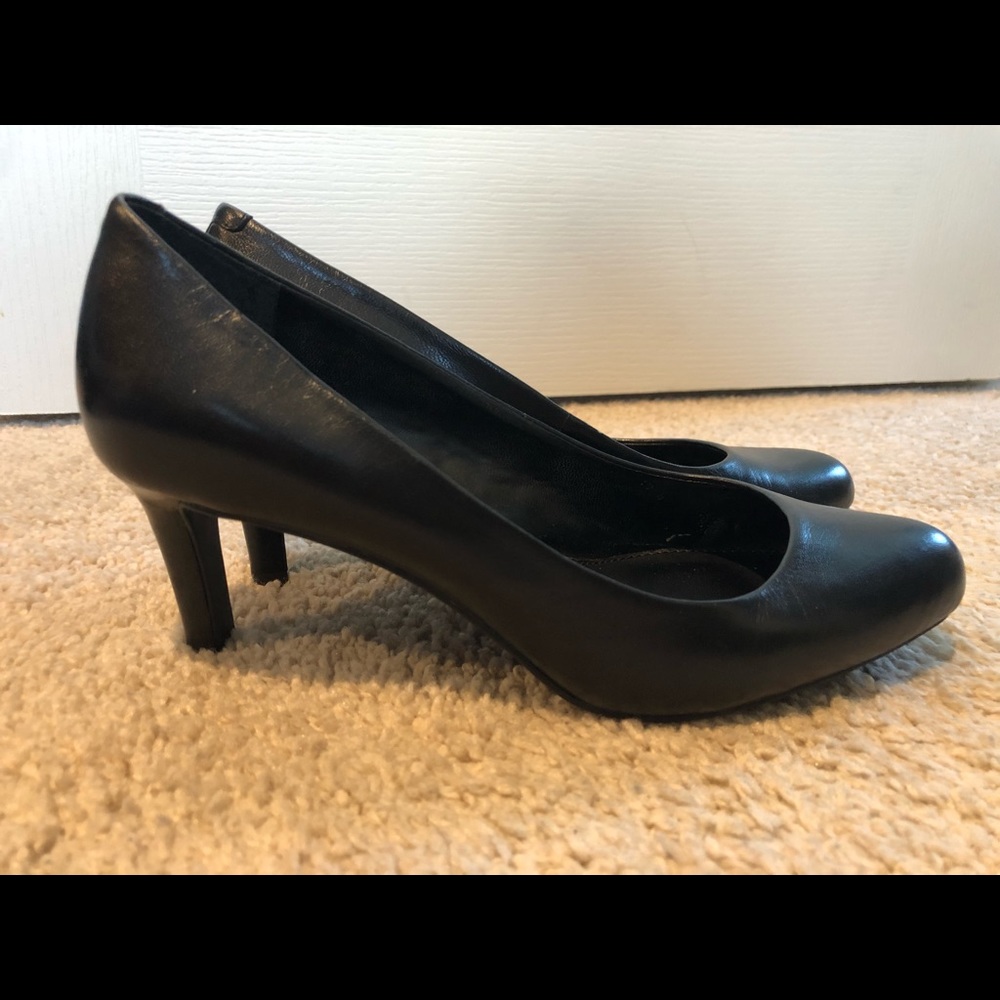 Pumps - Picture 4 of 4